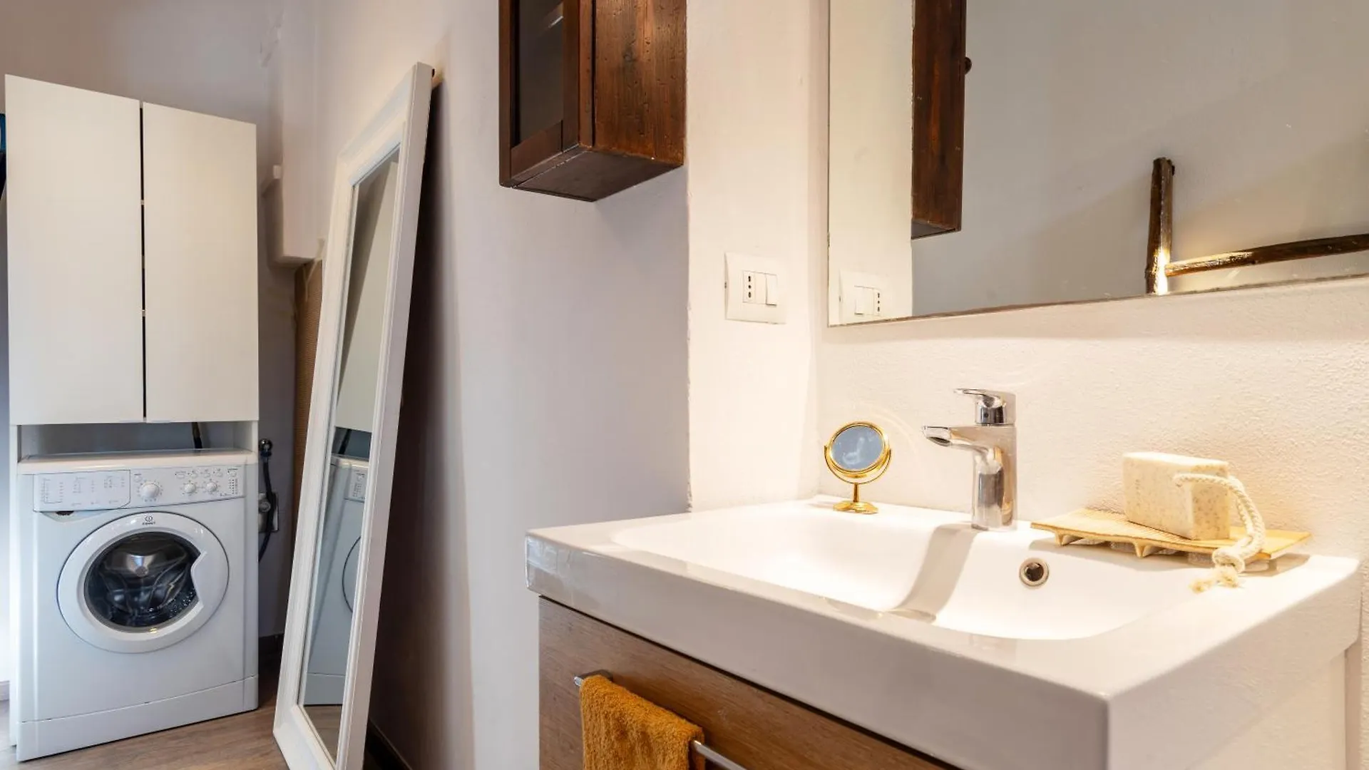 Pavia Flexyrent Apartment Ac Milan